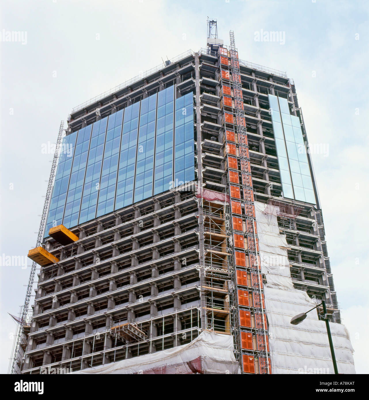 Allianz Belgium - 3000m² painting project